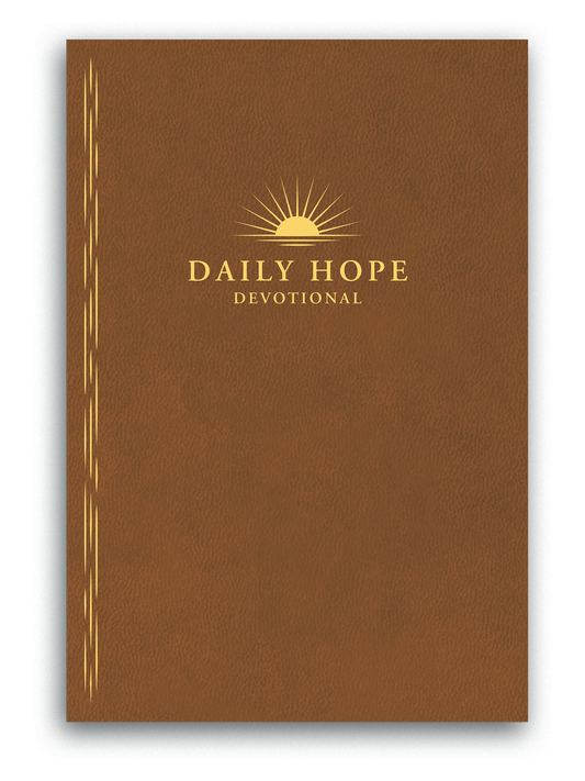 Daily Hope Devotional: 365 Days of Purpose, Peace, and Promise (Gift Edition)